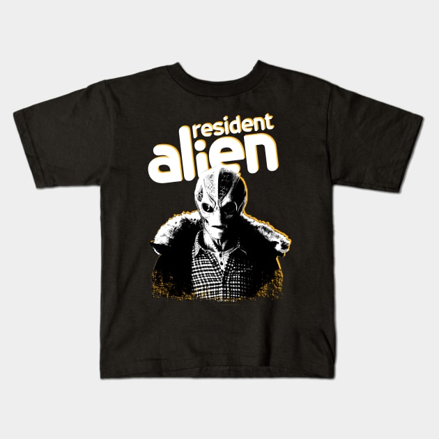 Resident-Alien Kids T-Shirt by Distiramoth